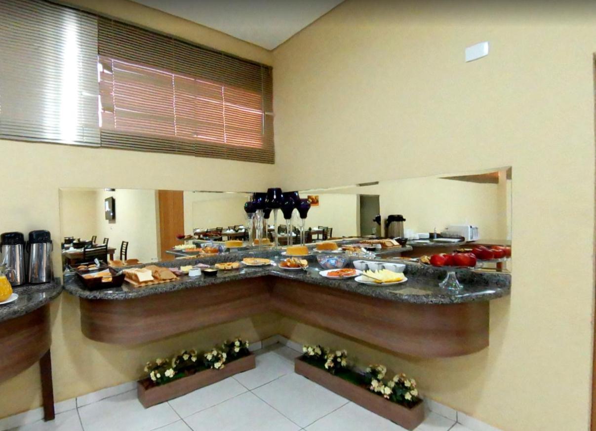 Nantes Executive Hotel Pitanga Екстериор снимка
